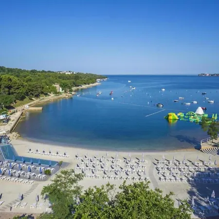 Spacious In Dalmatia Feriehus Tar-Vabriga