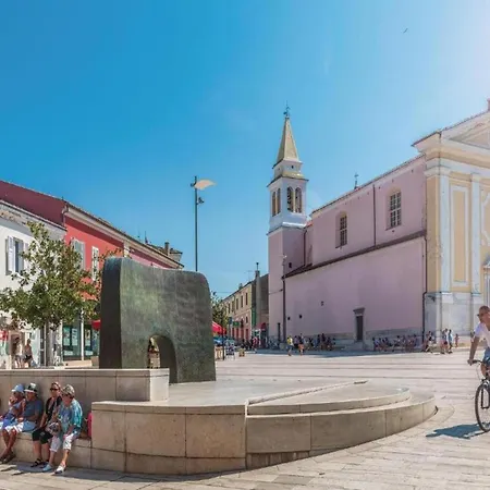 Spacious In Dalmatia Feriehus *